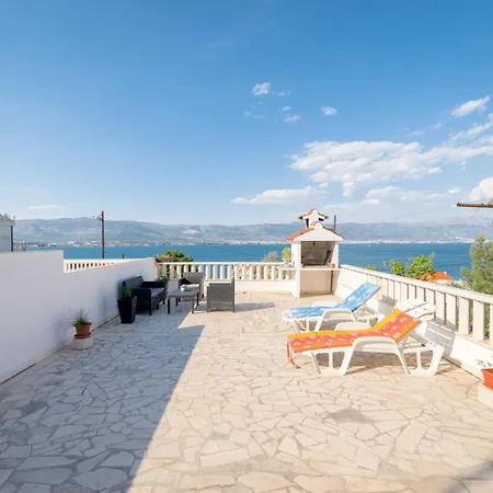 Daire Apartmants Ujevic